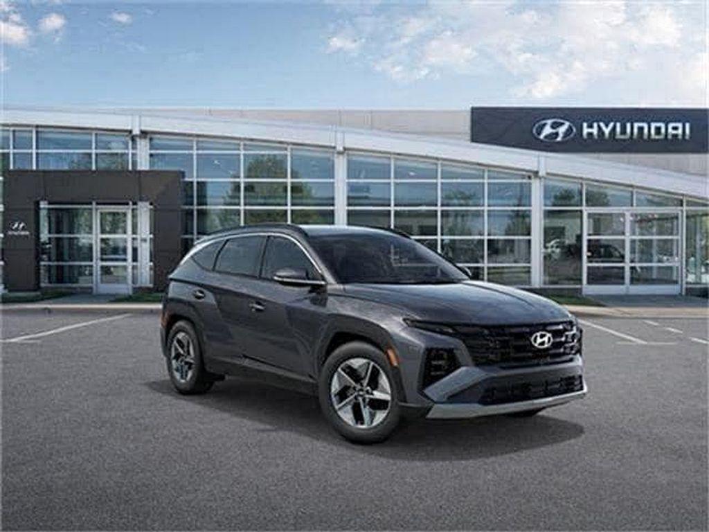 2025 Hyundai Tucson SEL photo 2