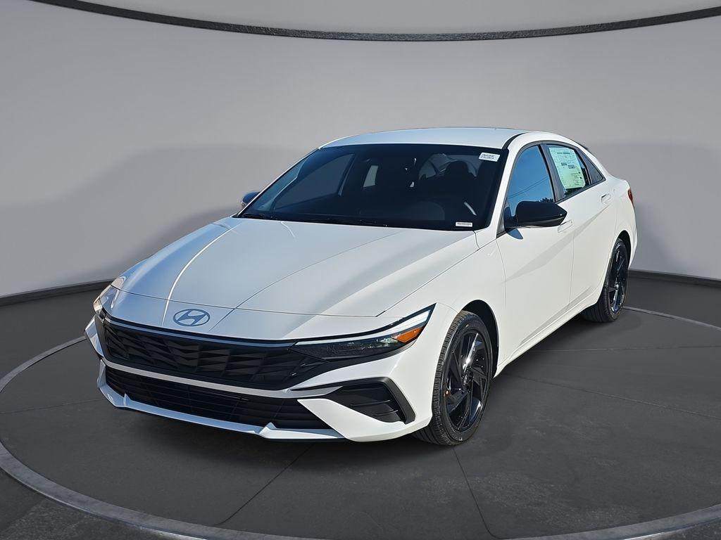 2026 Hyundai Elantra SEL's photo