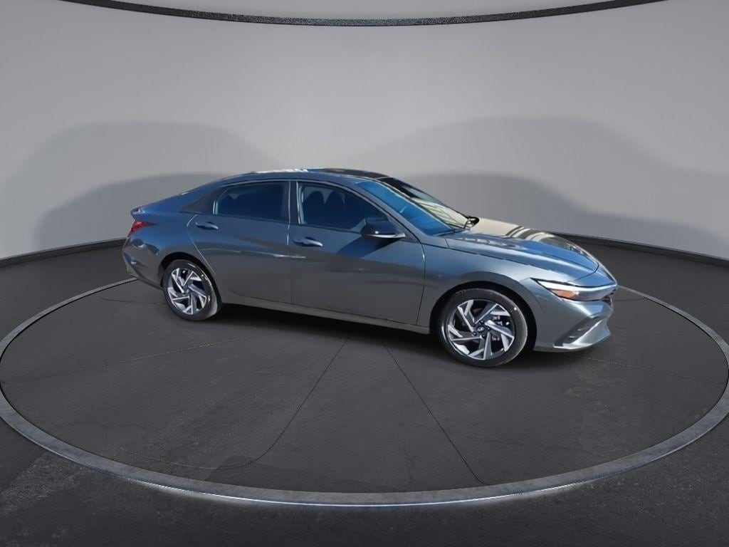 New 2025 Hyundai Elantra SEL Sport Sedan