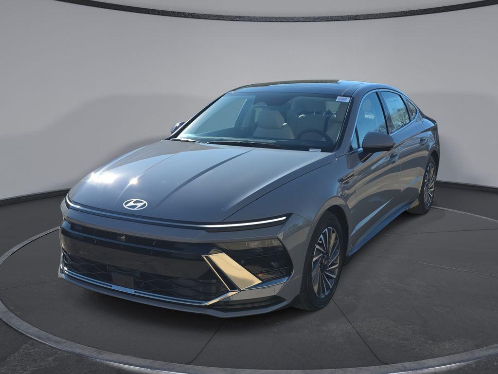 2026 Hyundai Sonata Hybrid Limited's photo