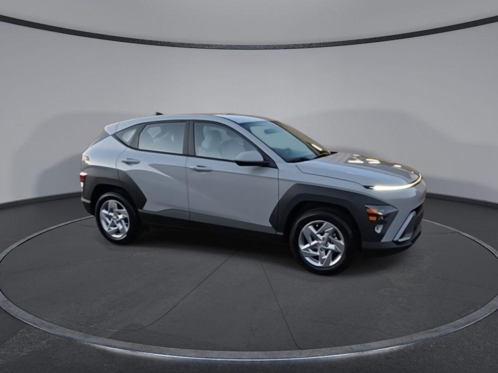 2026 Hyundai Kona SE photo 2