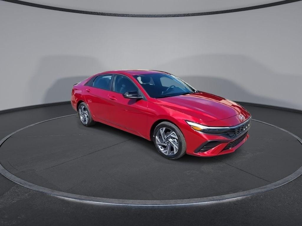 New 2025 Hyundai Elantra SEL Sport Sedan