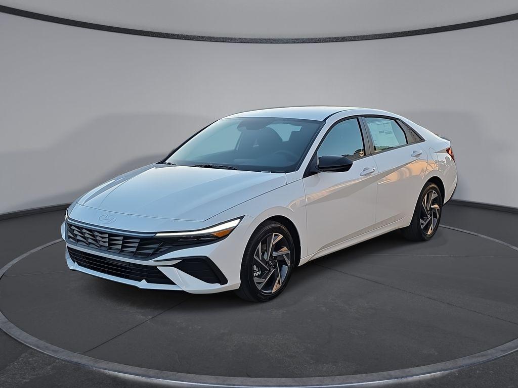 2025 Hyundai Elantra SEL's photo