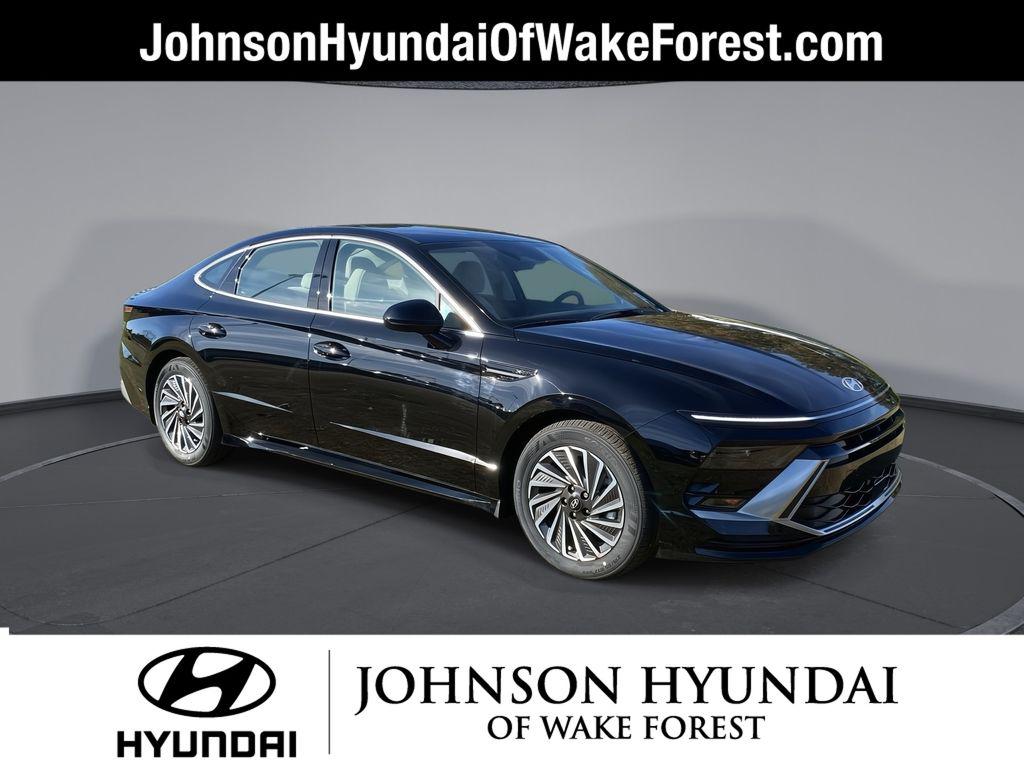2025 Hyundai Sonata Hybrid SEL's photo