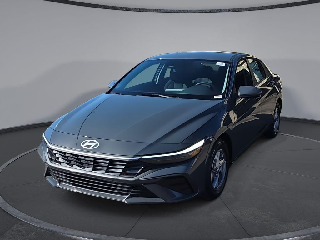 New 2026 Hyundai Elantra SE Sedan