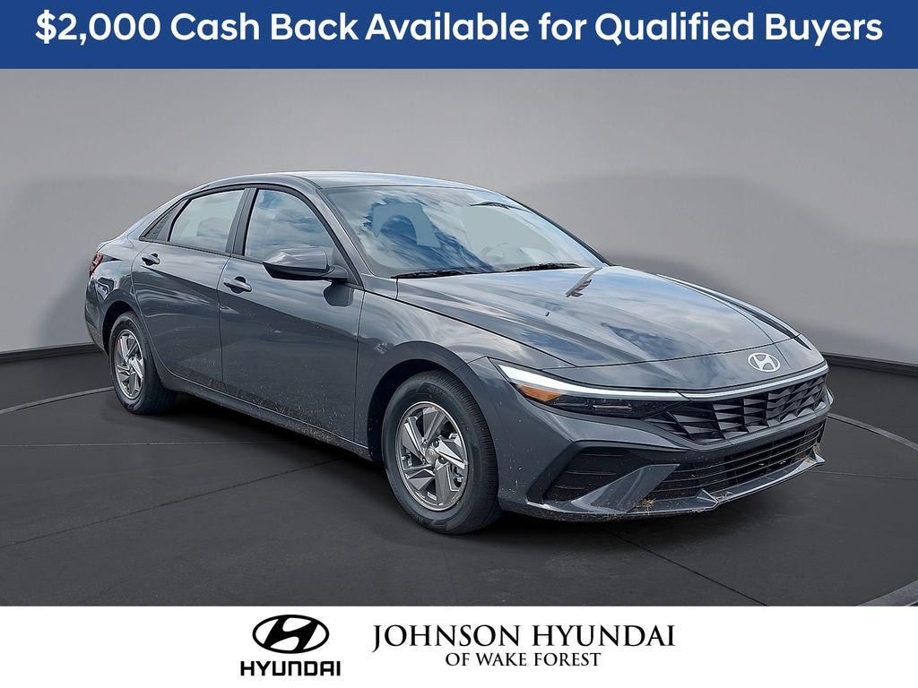New 2026 Hyundai Elantra SE Sedan