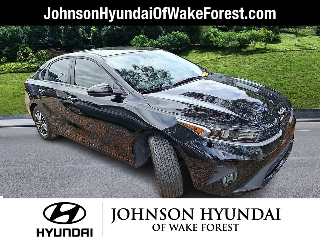 2024 Kia Forte LXS AT's photo