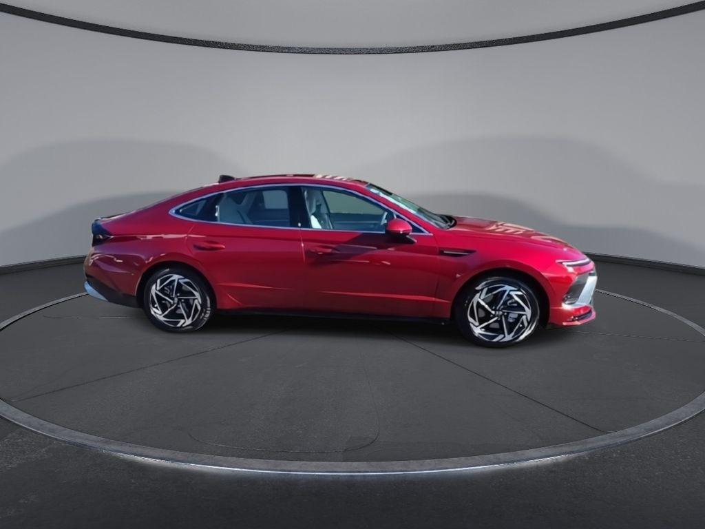 2026 Hyundai Sonata SEL Sport photo 2