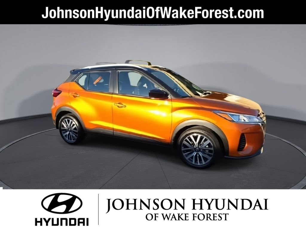 2023 Nissan Kicks SV photo 2