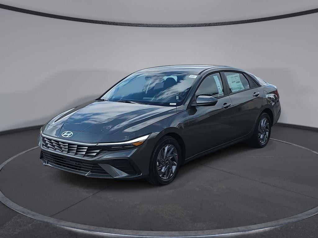 2026 Hyundai Elantra Blue's photo