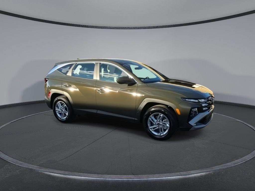 2026 Hyundai Tucson SE photo 2