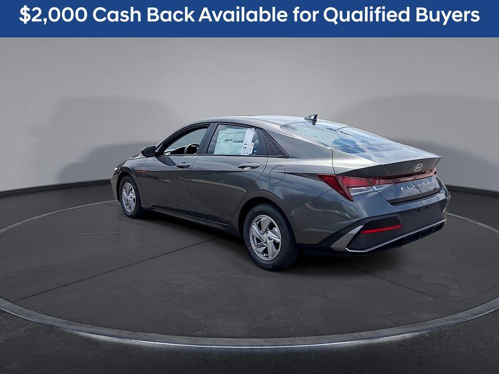 New 2026 Hyundai Elantra SE Sedan