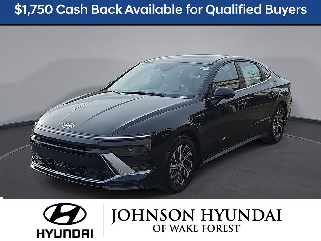 2026 Hyundai Sonata Blue's photo