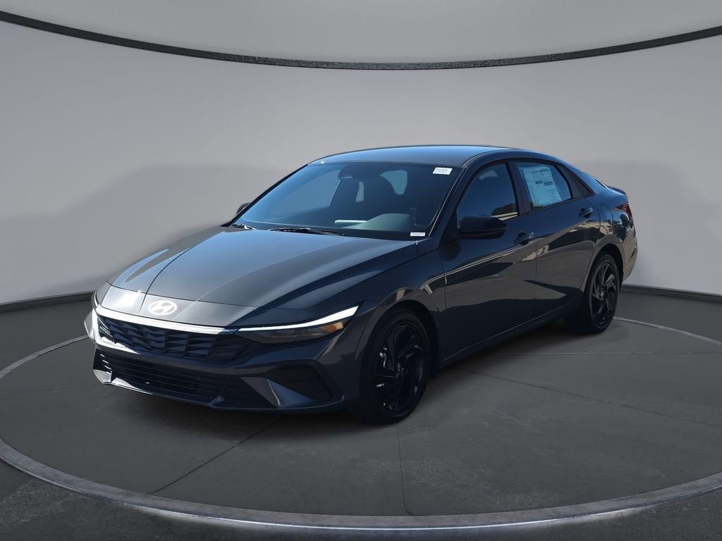 2026 Hyundai Elantra SEL's photo