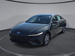 2026 Hyundai Elantra SE Sedan