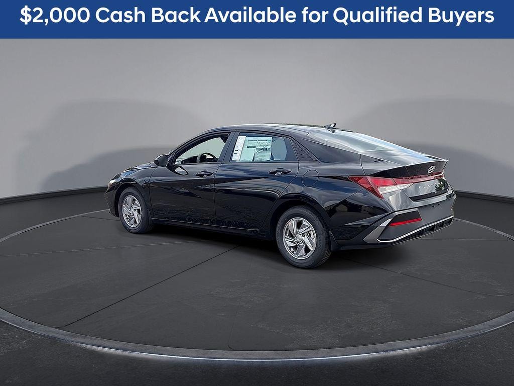 New 2026 Hyundai Elantra SE Sedan
