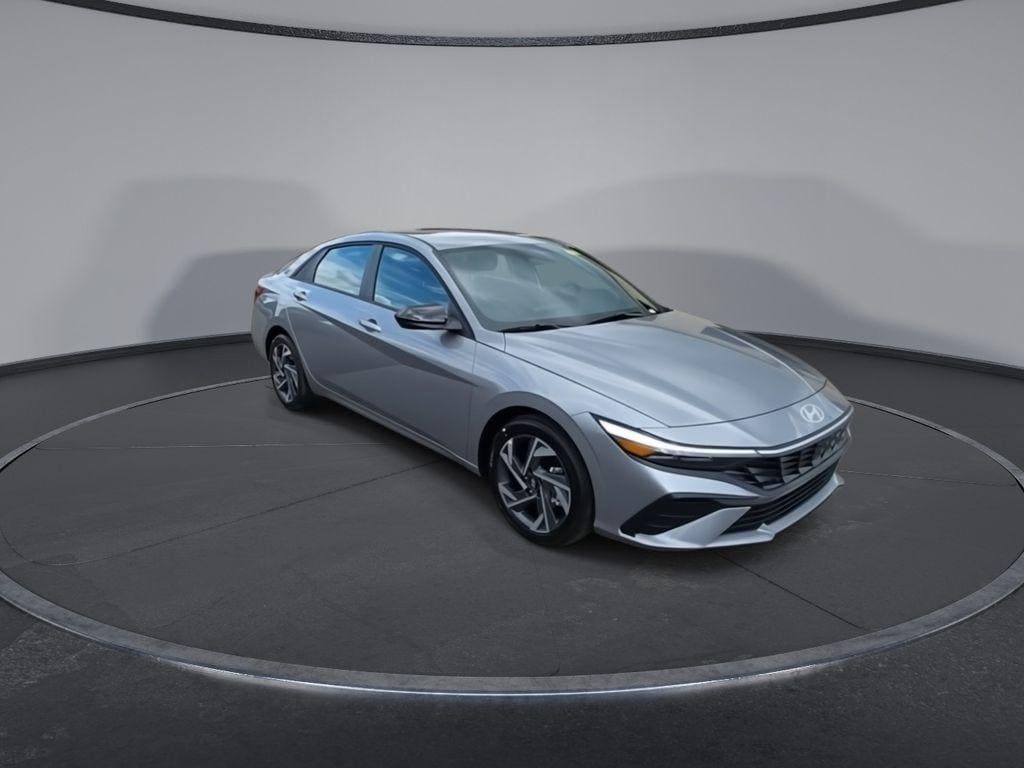 New 2025 Hyundai Elantra SEL Sport Sedan
