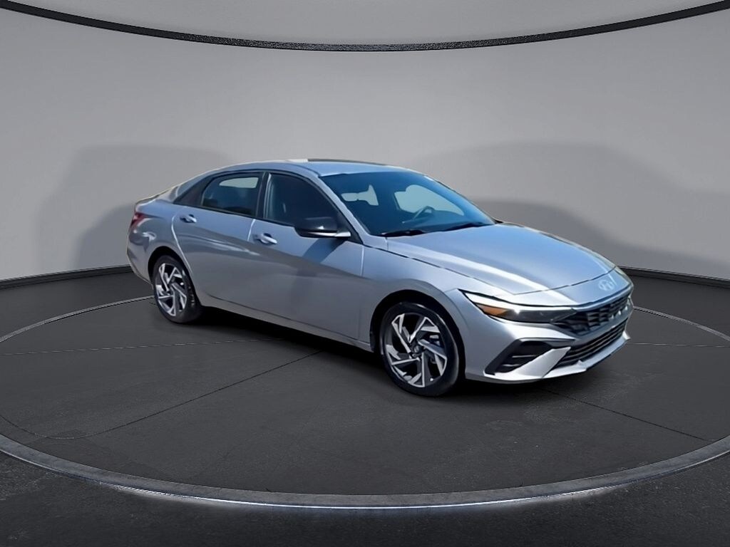 Used 2025 Hyundai Elantra SEL Sport Sedan