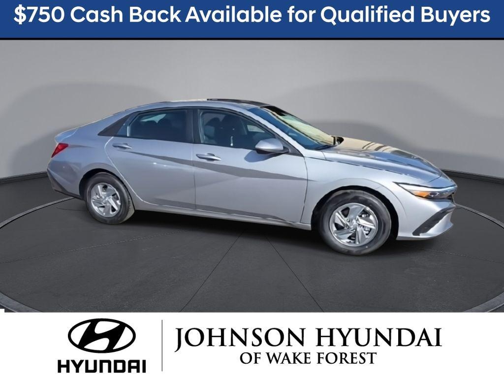 New 2026 Hyundai Elantra SE Sedan