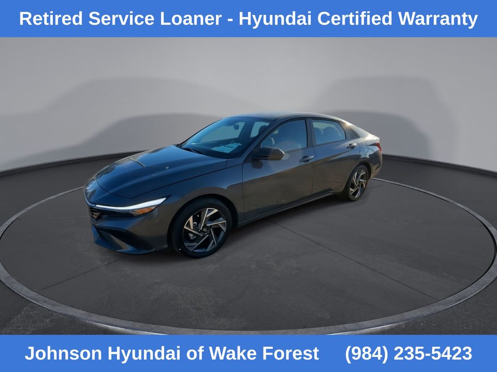 2025 Hyundai Elantra SEL Sport photo 4