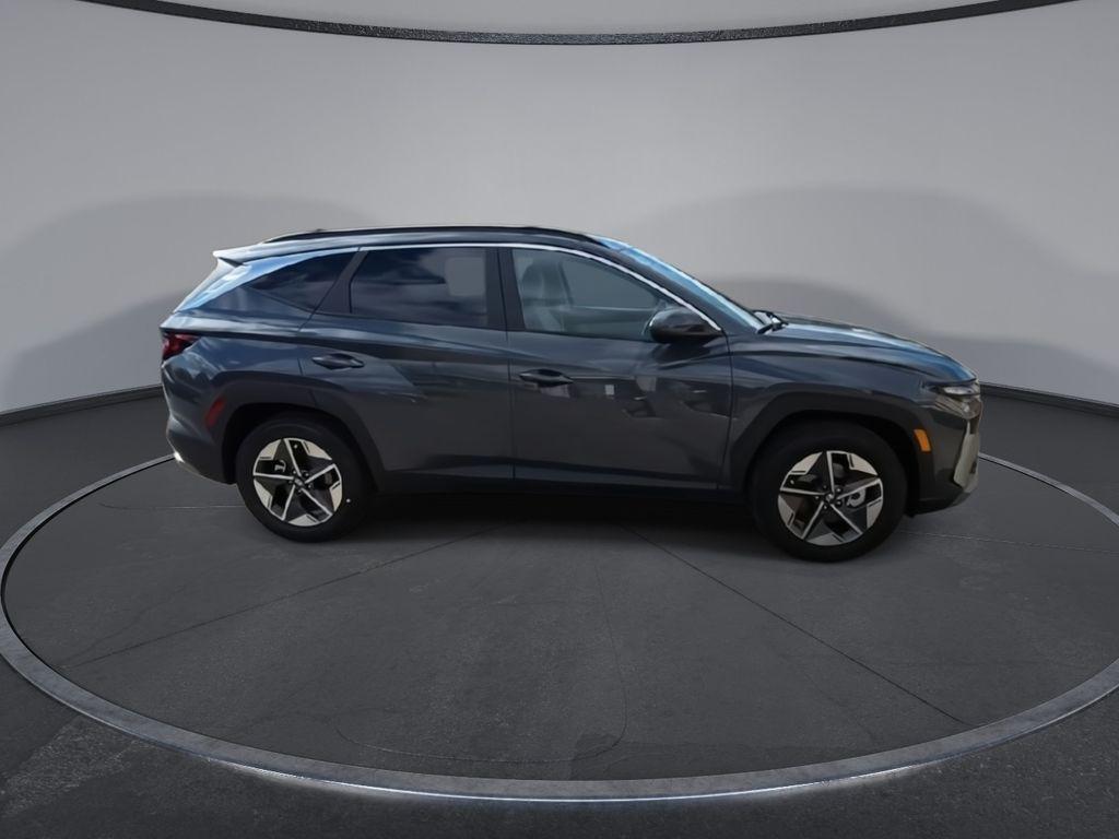 2026 Hyundai Tucson SEL photo 2