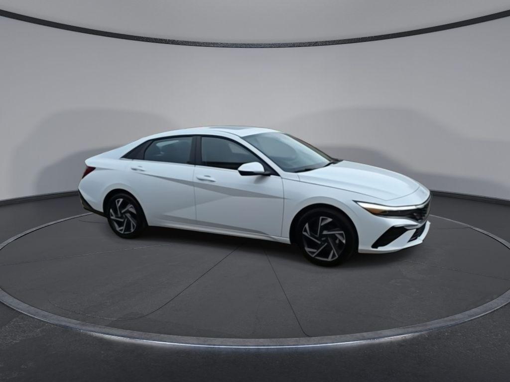 2025 Hyundai Elantra Hybrid Limited photo 2