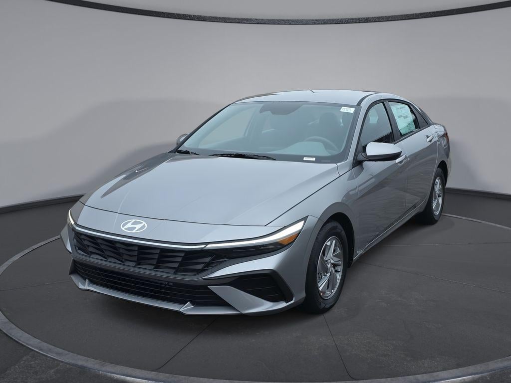 2026 Hyundai Elantra SE's photo