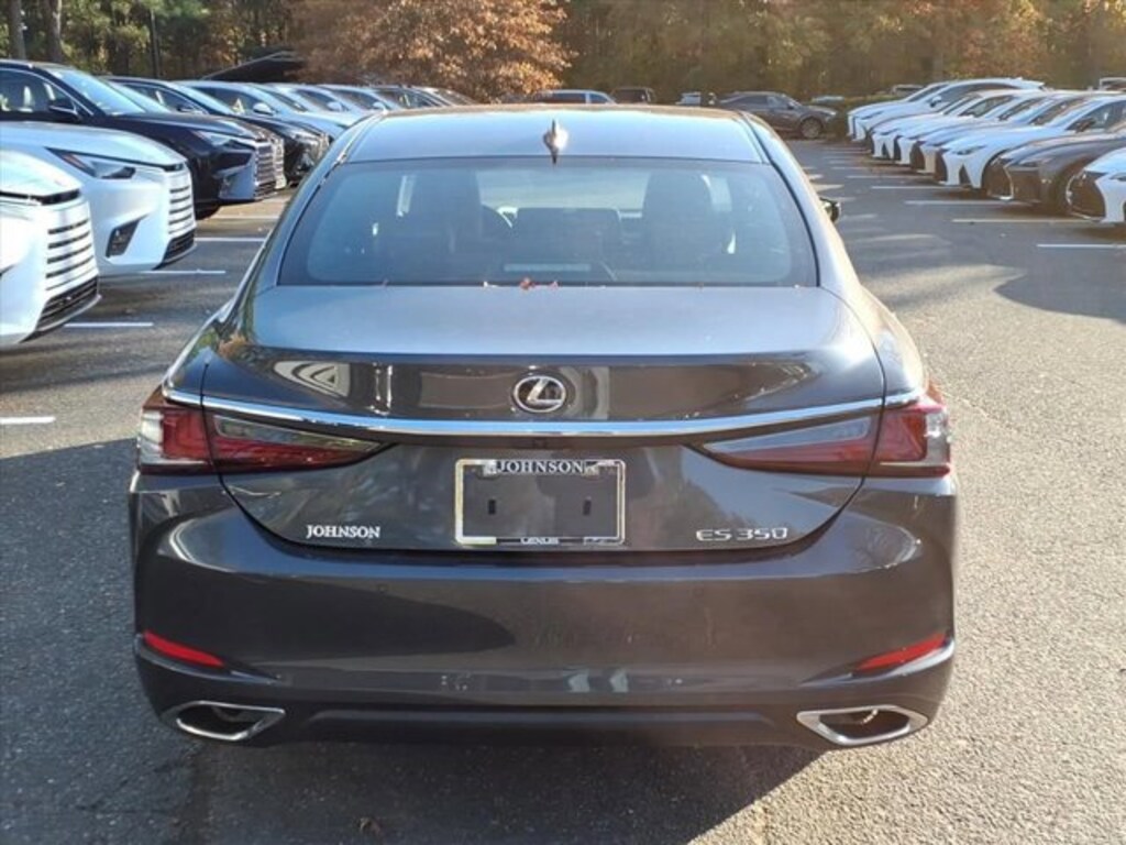 New 2025 Lexus ES 350 4-DOOR SEDAN