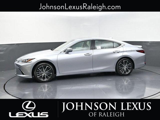 2025 Lexus ES 300h photo 2