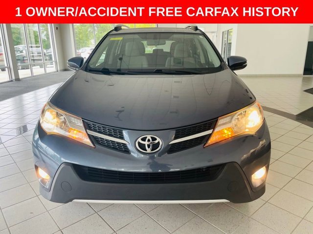 2014 Toyota RAV4 XLE photo 2