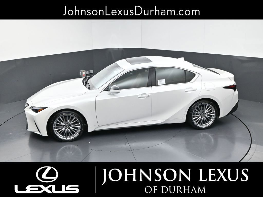 2025 Lexus IS 300 - Photo 29