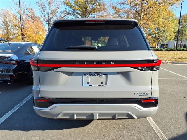 2026 Lexus TX 500h F SPORT Performance Premium photo 4