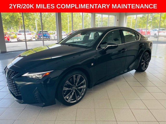 2024 Lexus IS 350 F SPORT photo 3