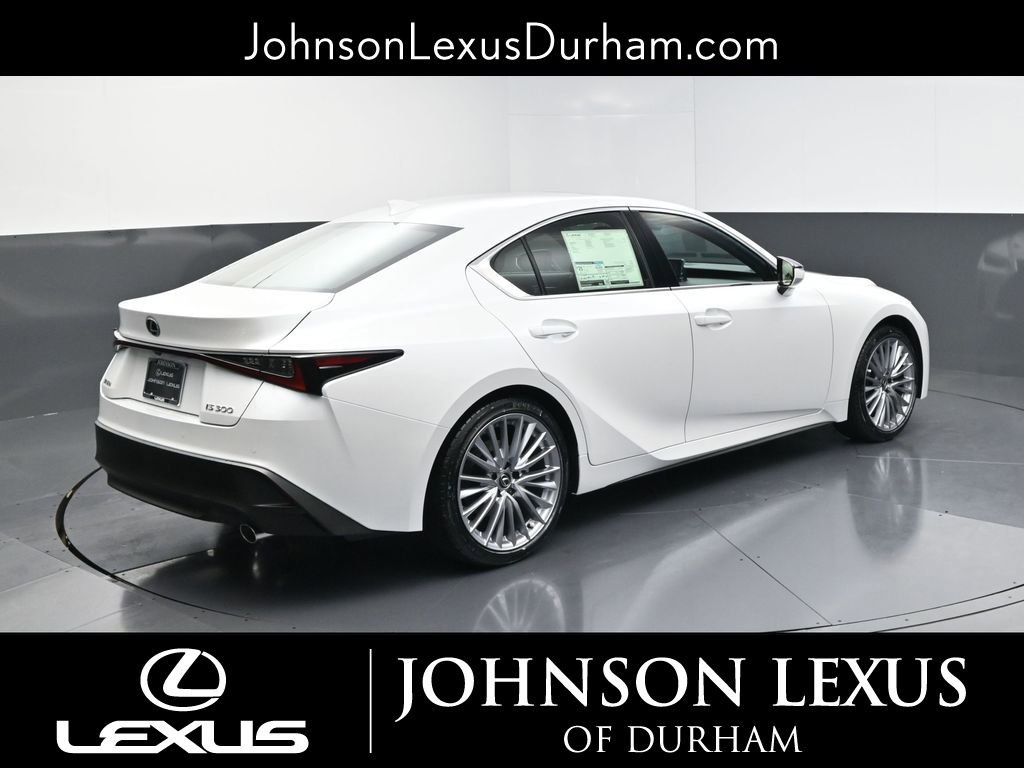 2025 Lexus IS 300 - Photo 9