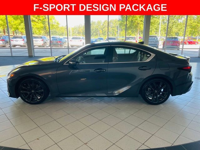 2024 Lexus IS 350 F SPORT photo 4