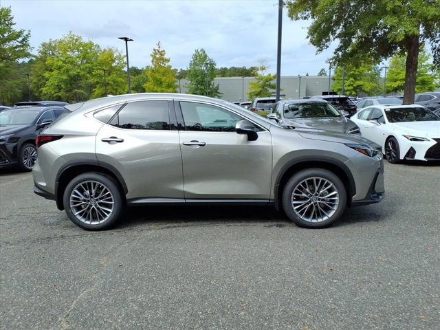 2026 Lexus NX 350h Premium AWD photo 2