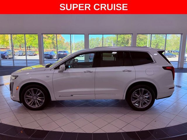 2023 Cadillac XT6 Premium Luxury photo 3