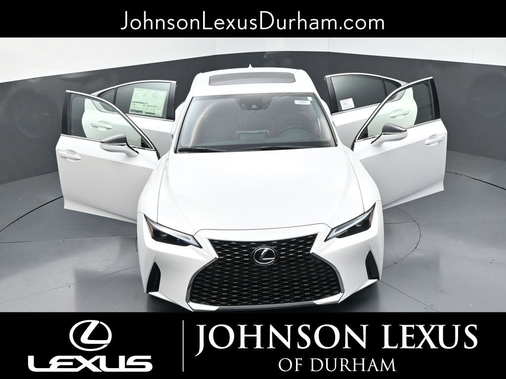 2025 Lexus IS 300 - Photo 33