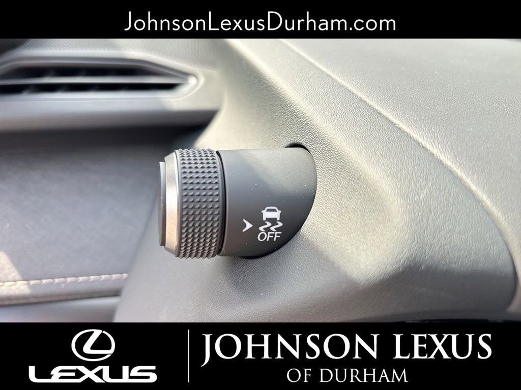 2026 Lexus UX Hybrid 300h Premium - Photo 21