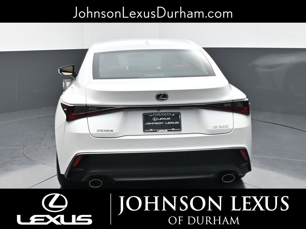 2025 Lexus IS 300 - Photo 8