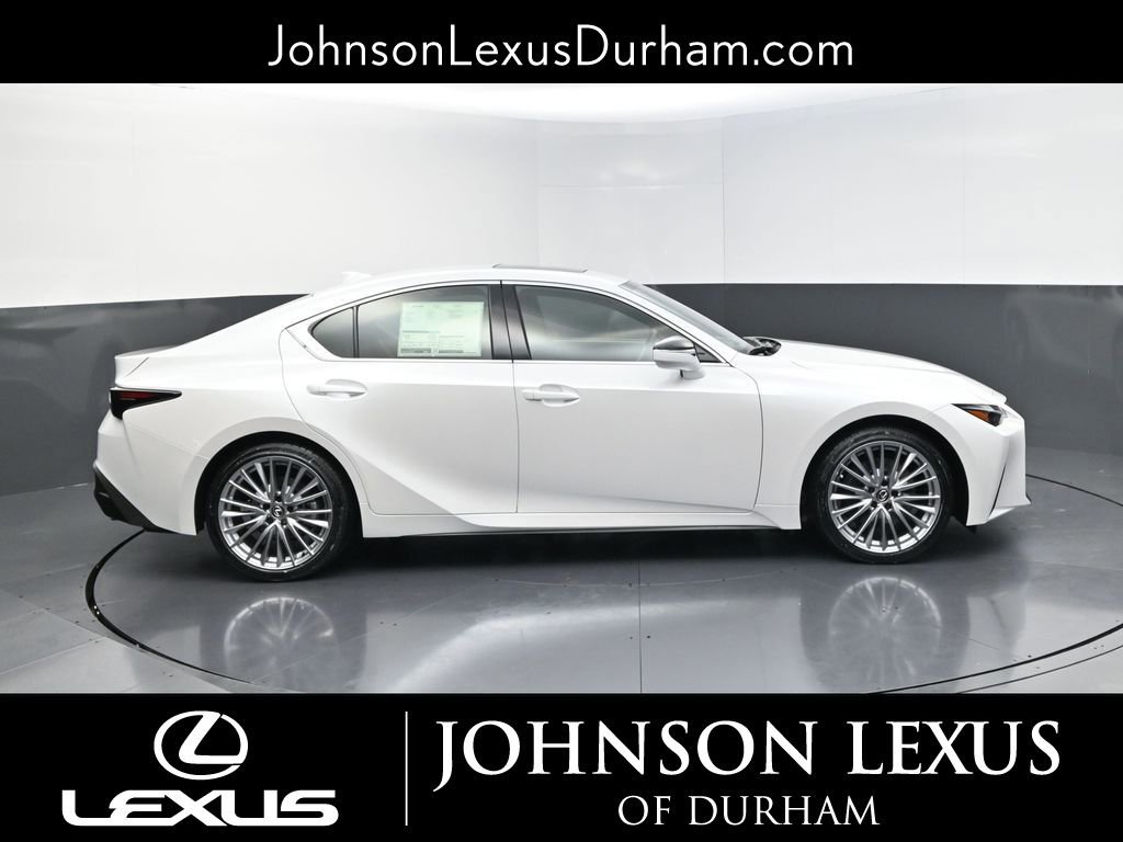 2025 Lexus IS 300 - Photo 6