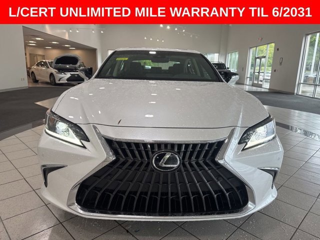 2025 Lexus ES 300h Base photo 2