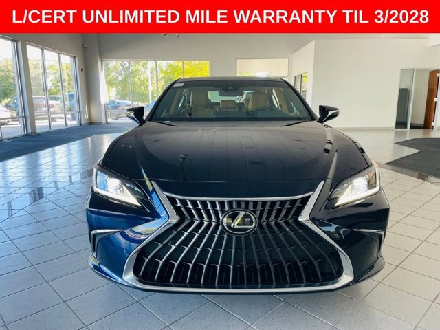 2022 Lexus ES 350 photo 2