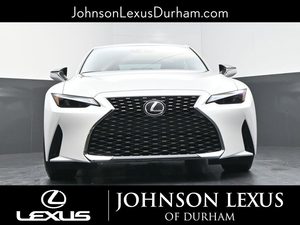 2025 Lexus IS 300 - Photo 15