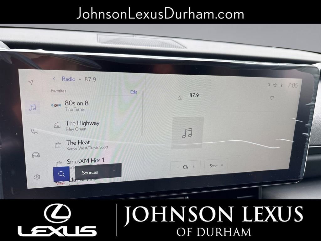 2026 Lexus IS 350 F SPORT - Photo 12