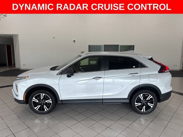 2024 Mitsubishi Eclipse Cross SE photo 3
