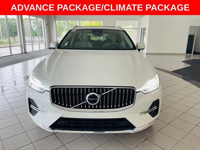 2022 Volvo XC60 Inscription photo 2