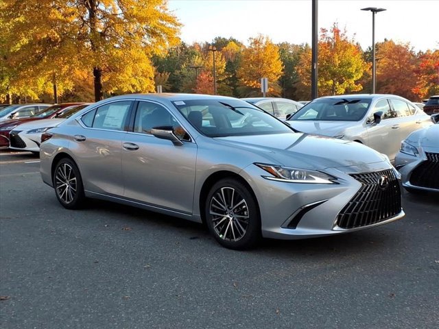 2025 Lexus ES 350's photo