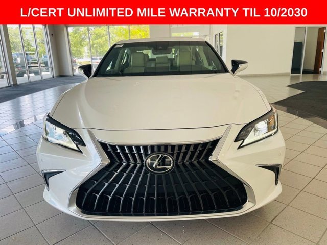 2025 Lexus ES 300h Base photo 2
