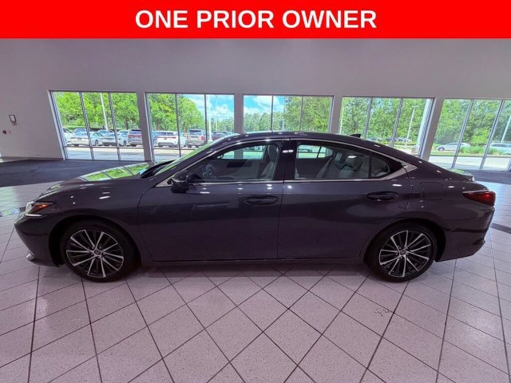 Used 2023 Lexus ES 350 Sedan